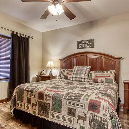 Gorgeous 2Bd 2Bth Condo With Mountain Views Pool Hot Tub Game Room Close To Parkway Pigeon Forge Exterior photo
