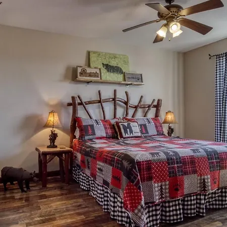 Gorgeous 2Bd 2Bth Condo With Mountain Views Pool Hot Tub Game Room Close To Parkway Pigeon Forge Exterior photo